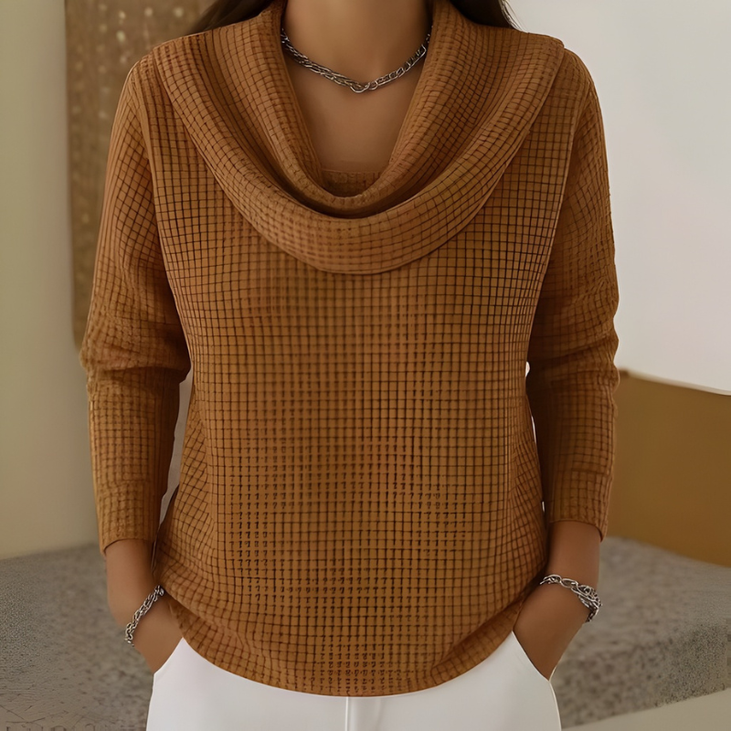 Amber – Warm Sweater