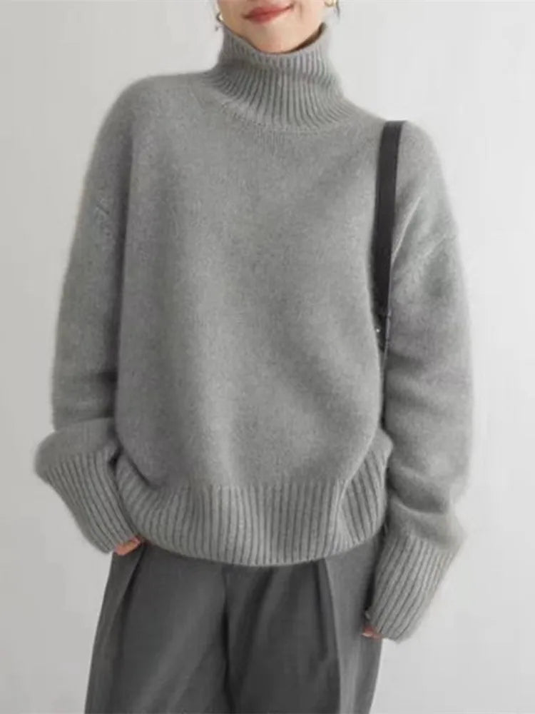 The Aurellane – Luxe Cashmere Turtleneck Sweater